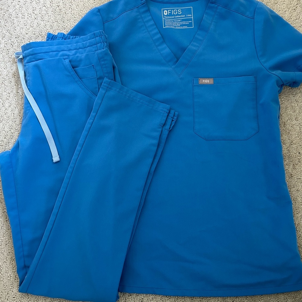 🦋 FIGS Capri Blue Scrub Set XXS 🦋